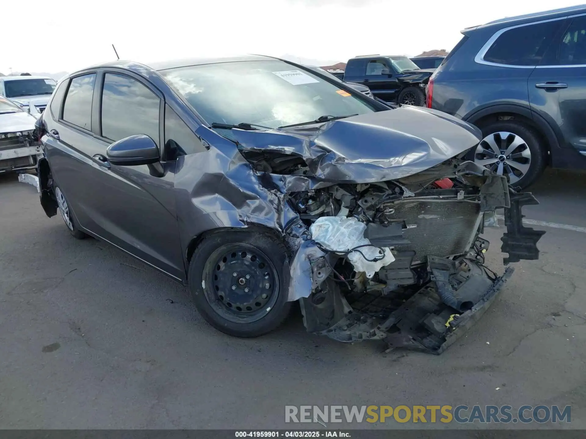 1 Photograph of a damaged car 3HGGK5H41LM708564 HONDA FIT 2020