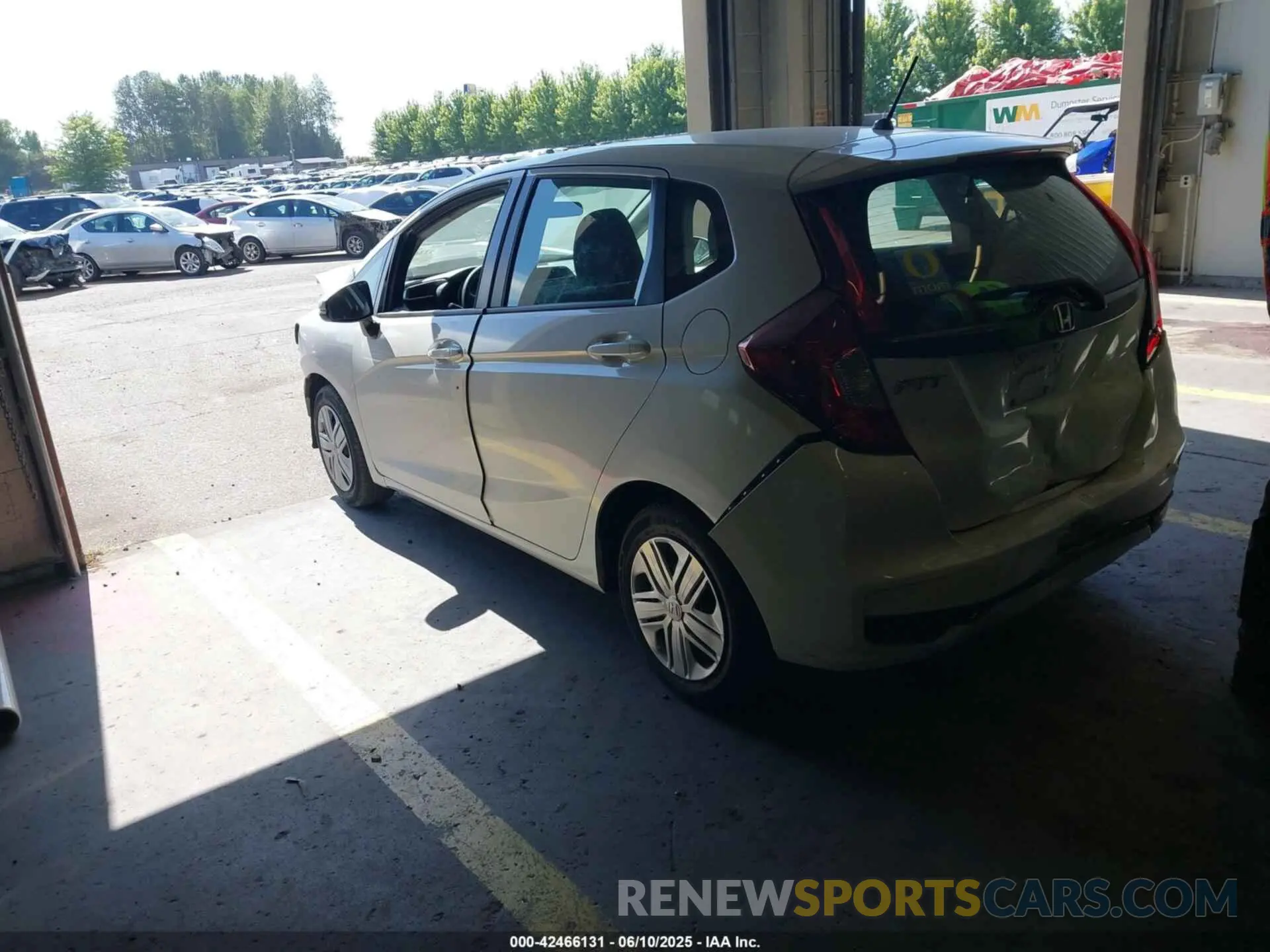 3 Photograph of a damaged car 3HGGK5H41LM718351 HONDA FIT 2020
