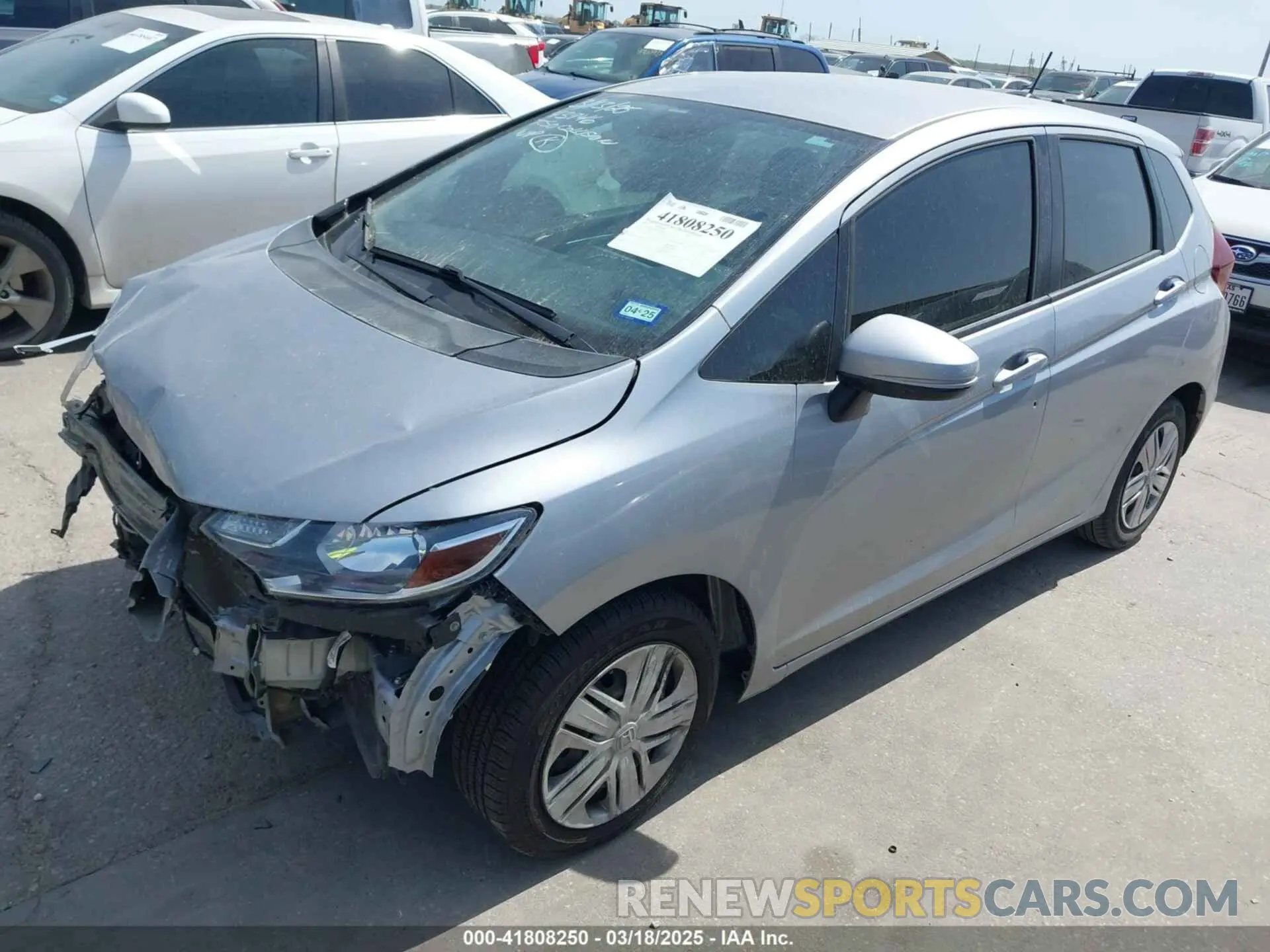 2 Photograph of a damaged car 3HGGK5H43LM713989 HONDA FIT 2020