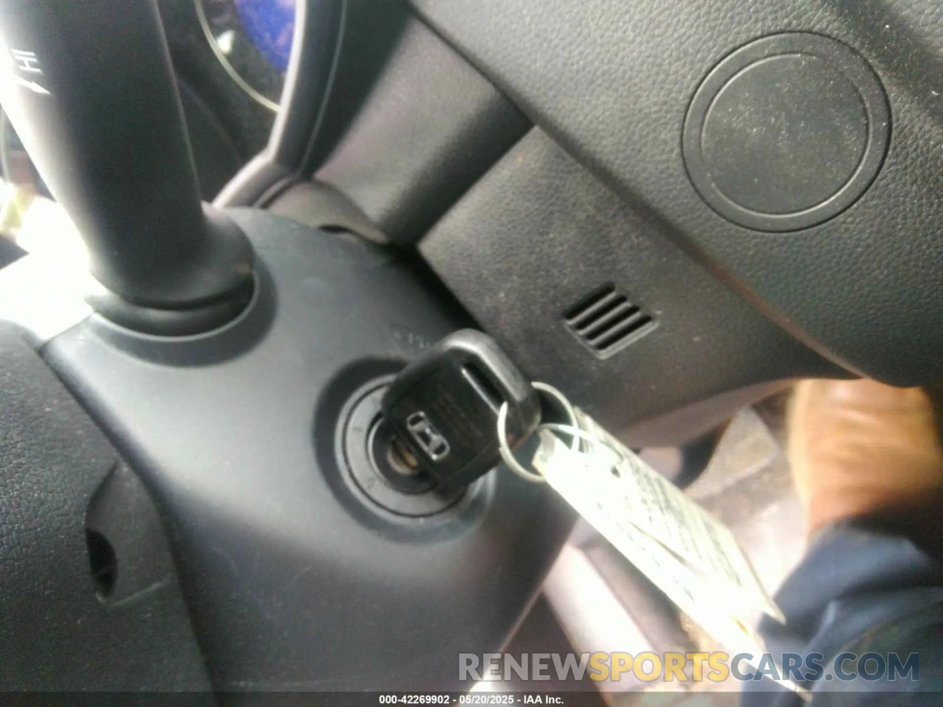 11 Фотография поврежденного автомобиля 3HGGK5H44LM727805 HONDA FIT 2020