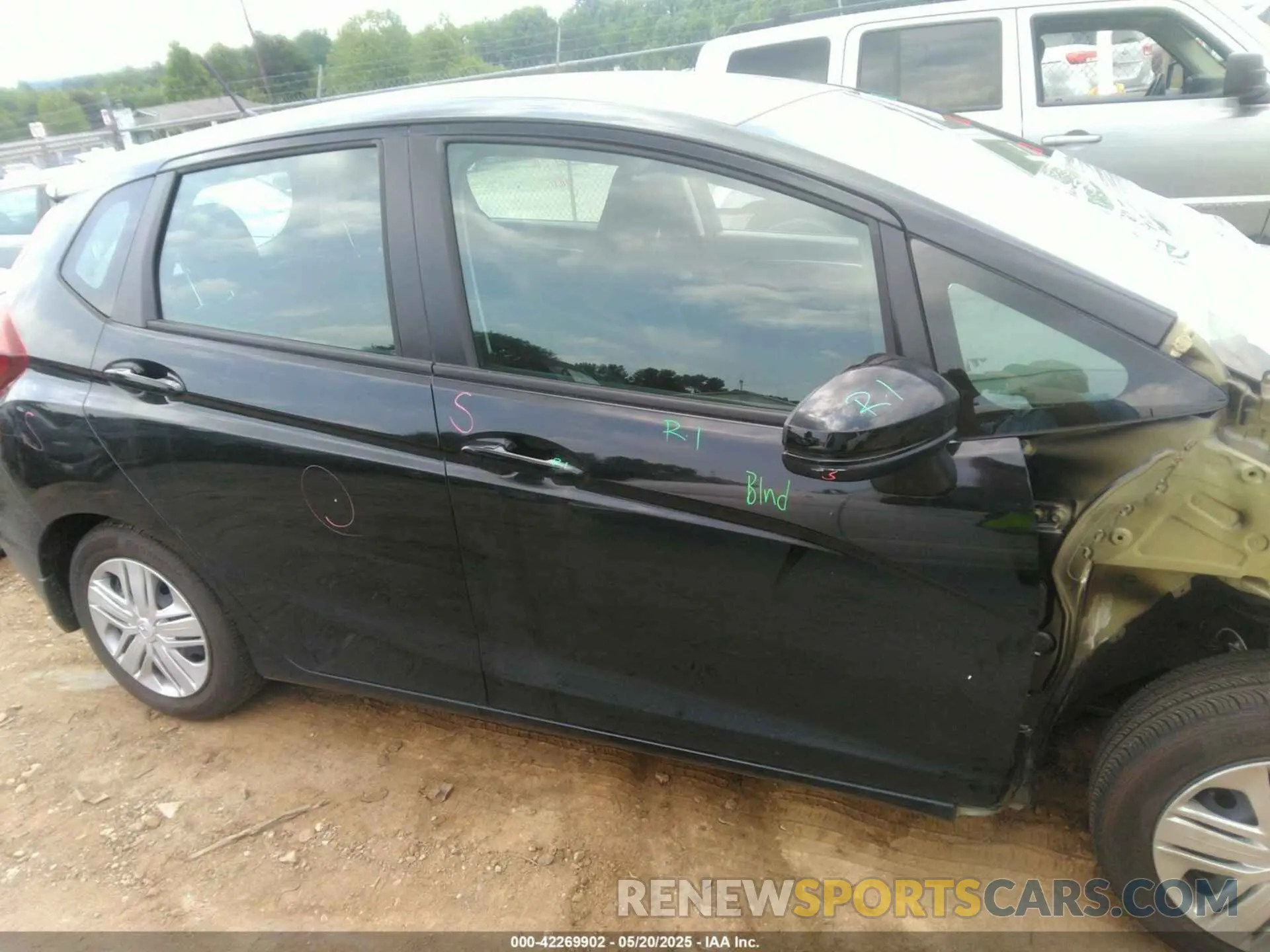 13 Фотография поврежденного автомобиля 3HGGK5H44LM727805 HONDA FIT 2020