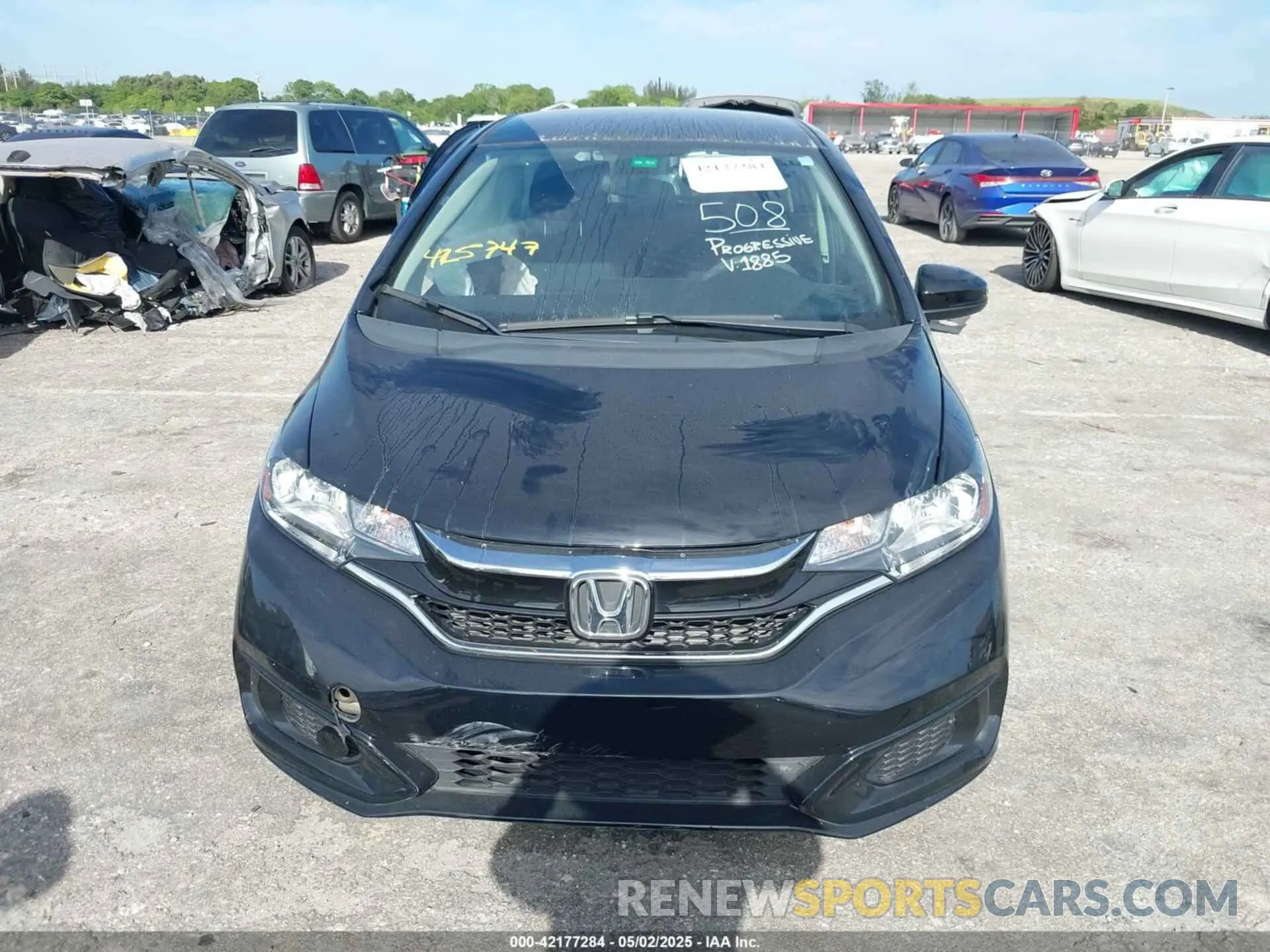 12 Photograph of a damaged car 3HGGK5H44LM731885 HONDA FIT 2020