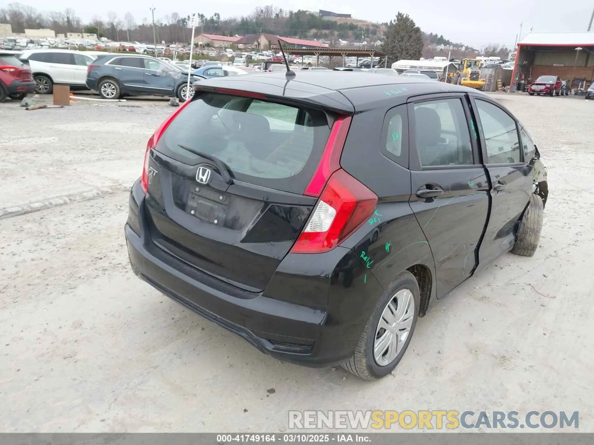 4 Photograph of a damaged car 3HGGK5H47LM721092 HONDA FIT 2020