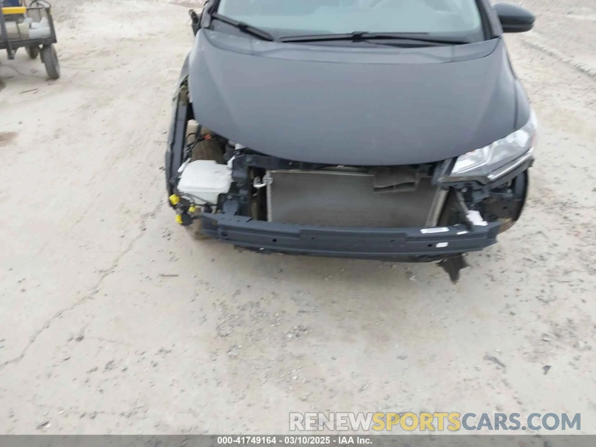 6 Photograph of a damaged car 3HGGK5H47LM721092 HONDA FIT 2020