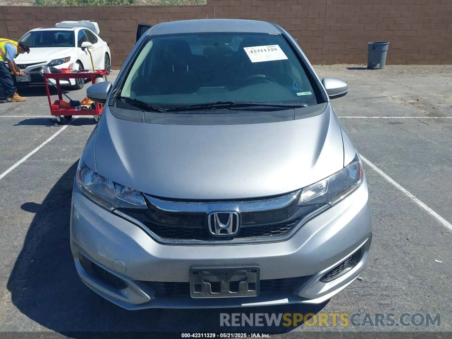 12 Фотография поврежденного автомобиля 3HGGK5H48LM730268 HONDA FIT 2020