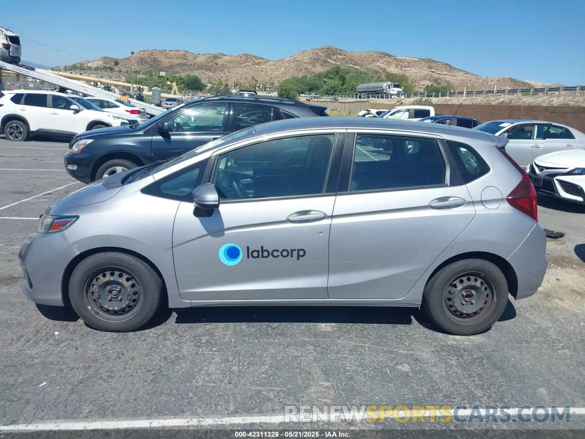 14 Фотография поврежденного автомобиля 3HGGK5H48LM730268 HONDA FIT 2020