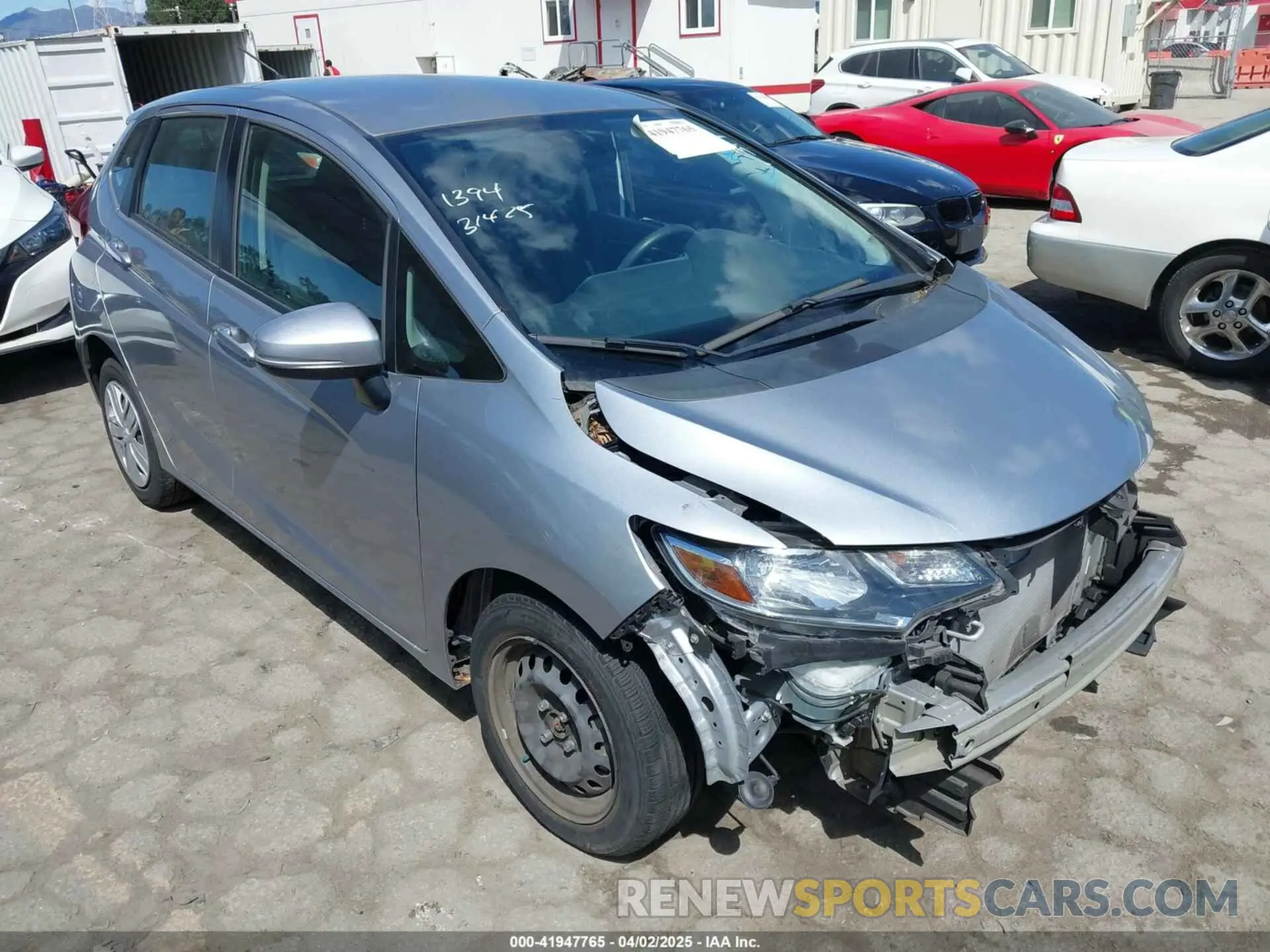 1 Фотография поврежденного автомобиля 3HGGK5H49LM724771 HONDA FIT 2020