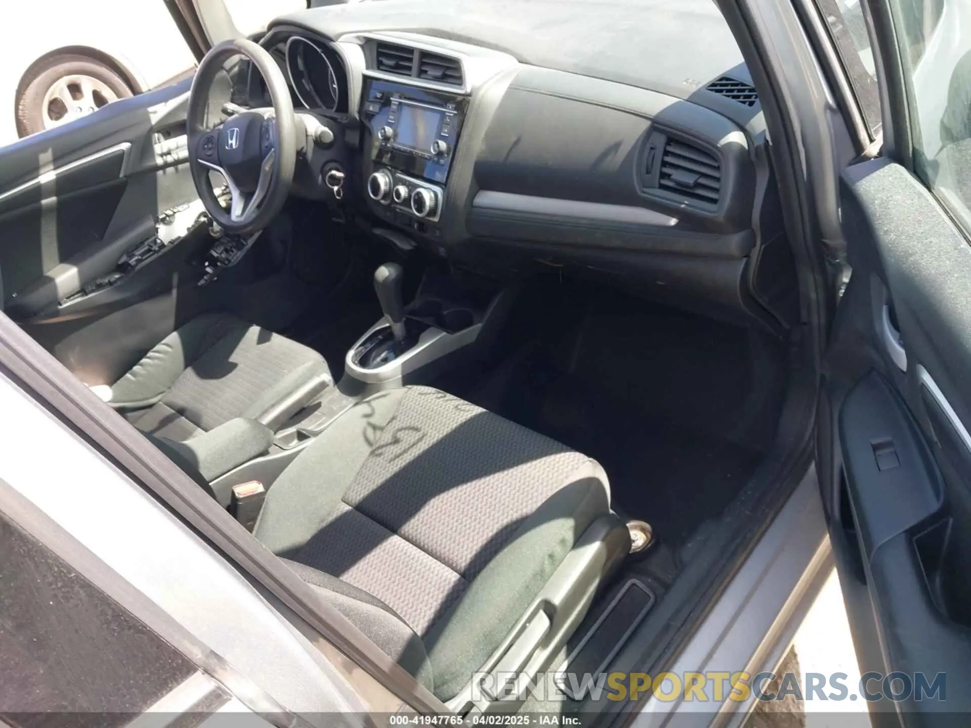 5 Фотография поврежденного автомобиля 3HGGK5H49LM724771 HONDA FIT 2020