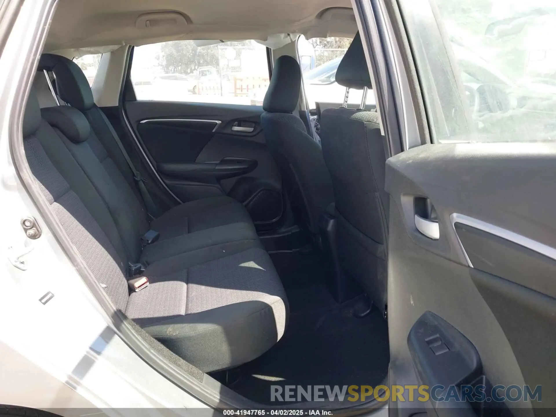 8 Фотография поврежденного автомобиля 3HGGK5H49LM724771 HONDA FIT 2020