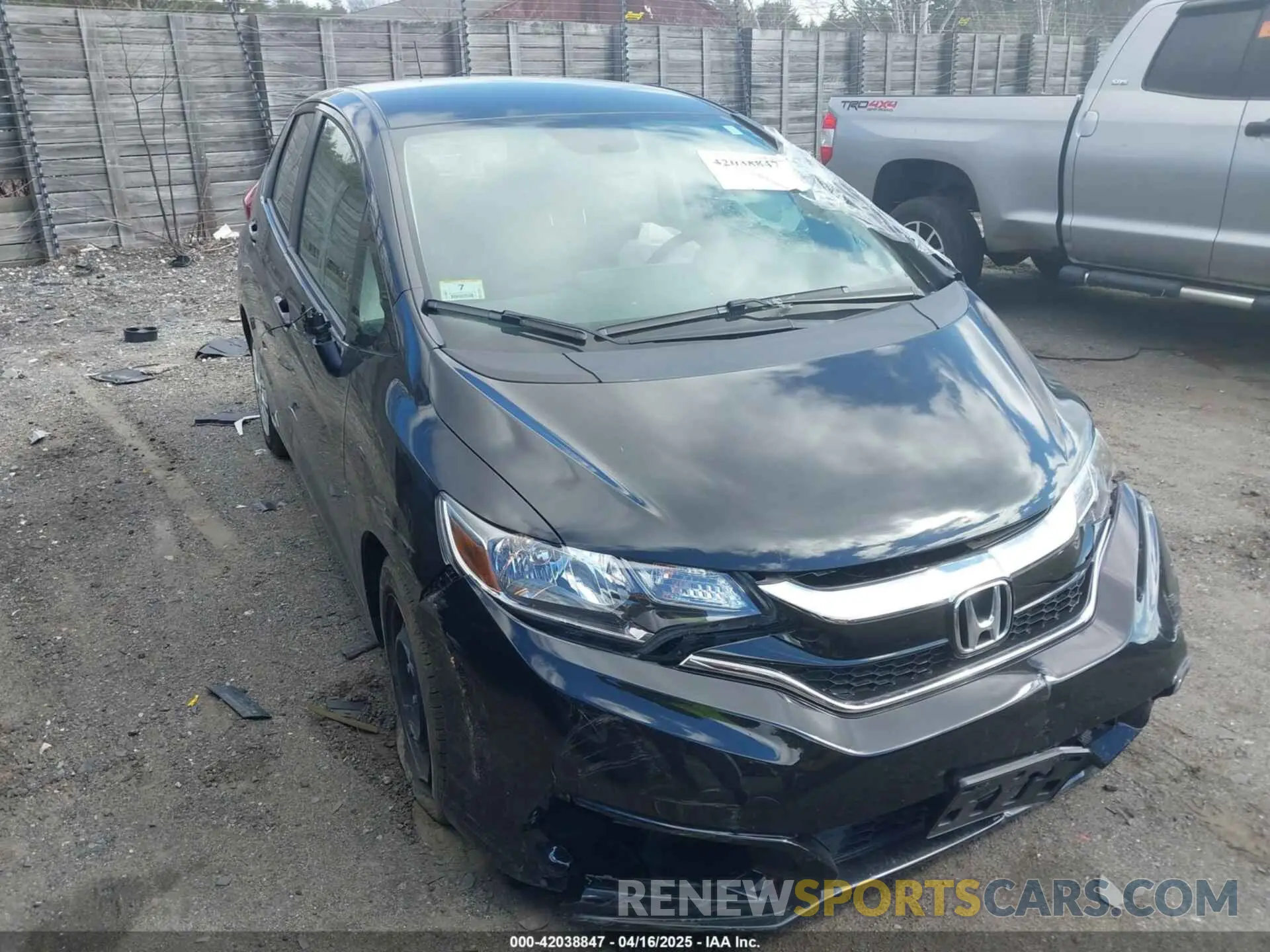 1 Photograph of a damaged car 3HGGK5H49LM726214 HONDA FIT 2020