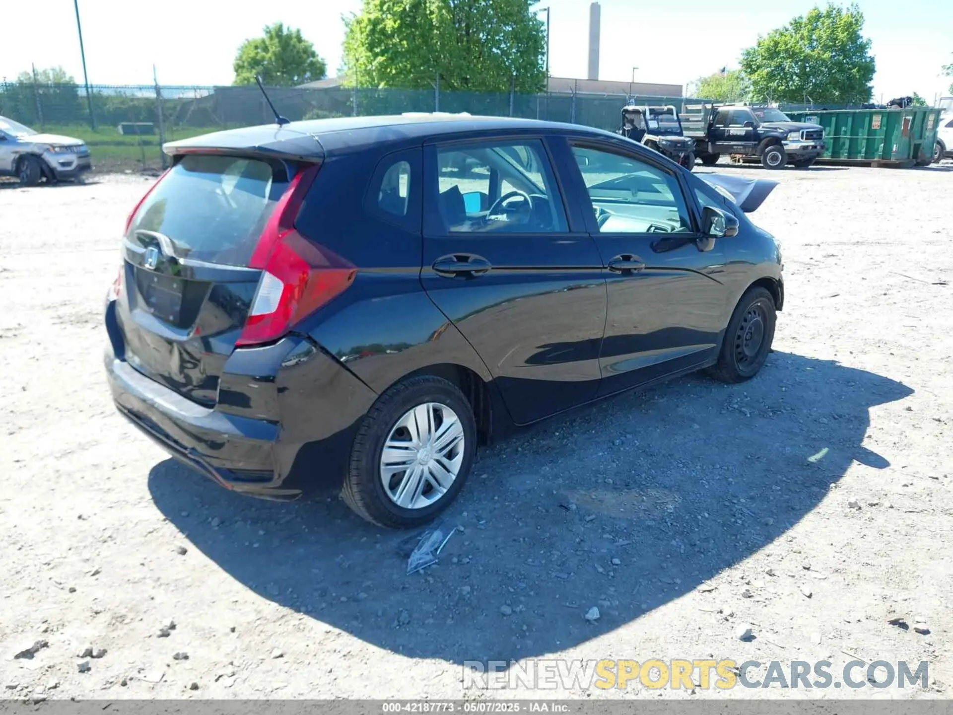 4 Photograph of a damaged car 3HGGK5H4XLM705176 HONDA FIT 2020