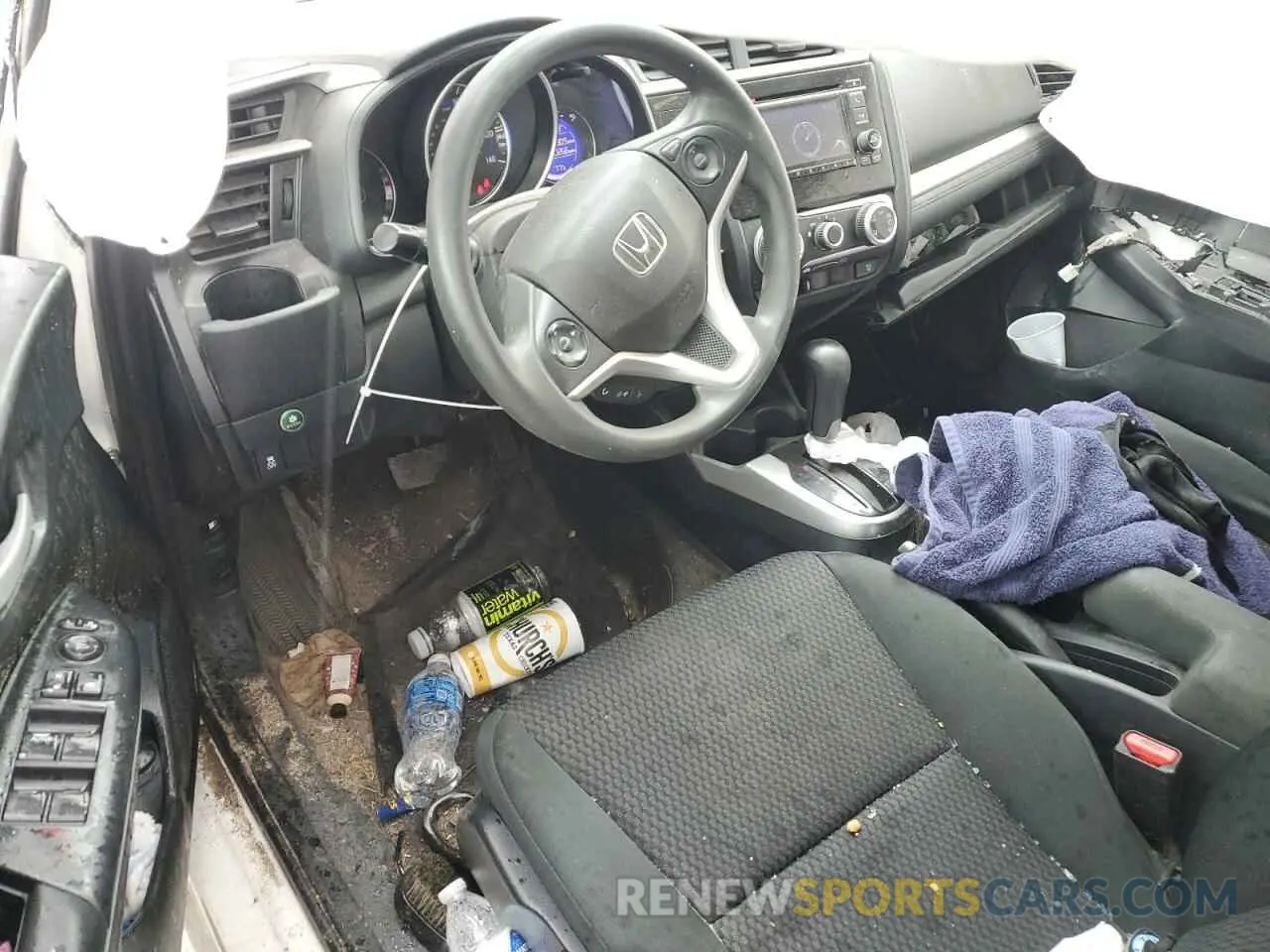 8 Photograph of a damaged car 3HGGK5H4XLM726402 HONDA FIT 2020