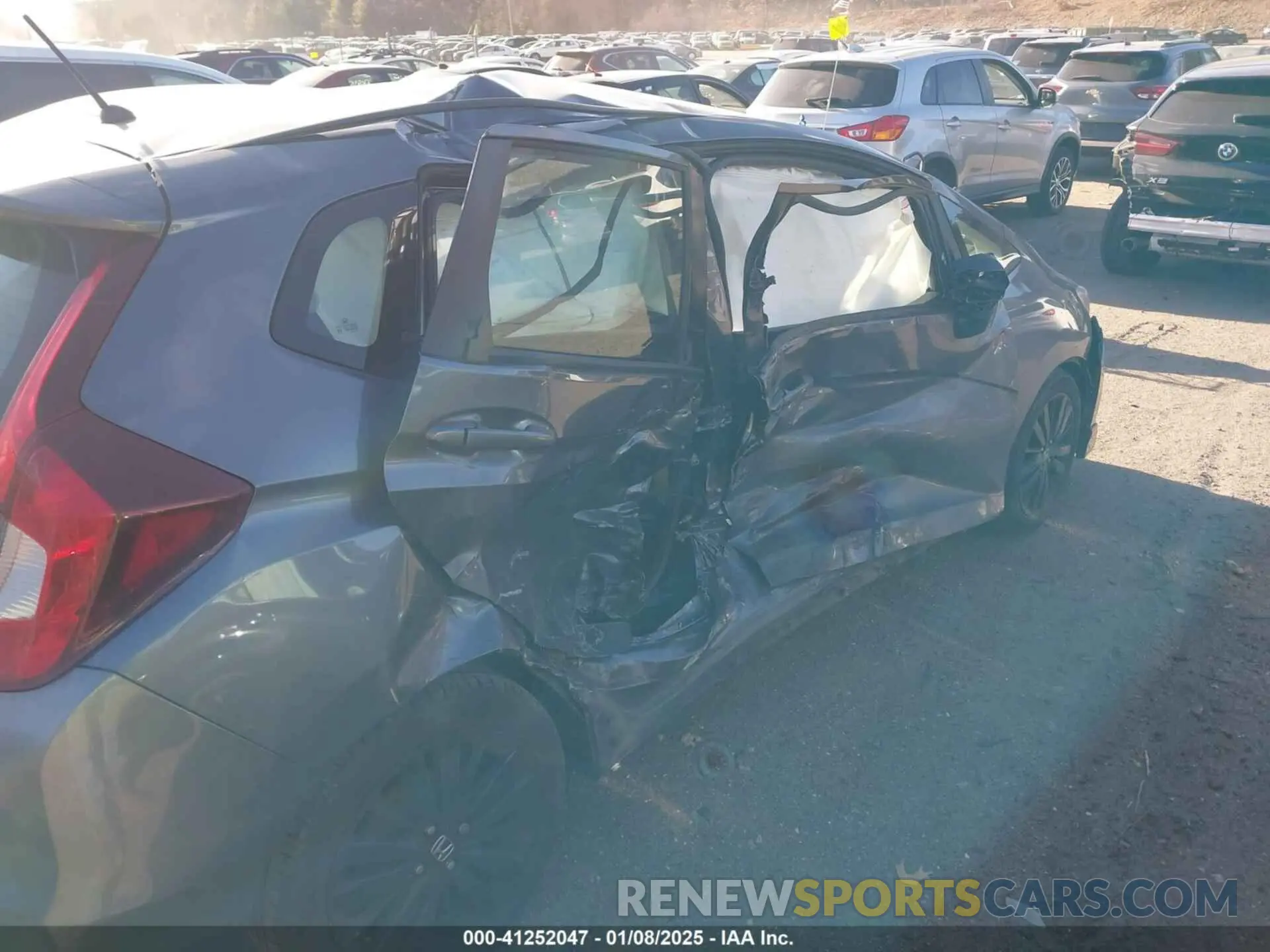 6 Photograph of a damaged car 3HGGK5H63LM726727 HONDA FIT 2020