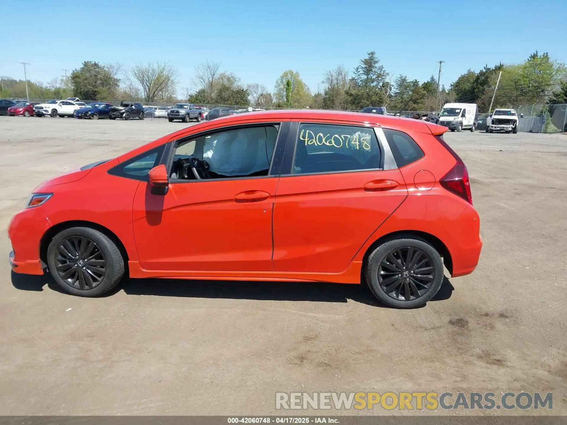 14 Photograph of a damaged car 3HGGK5H64LM721598 HONDA FIT 2020