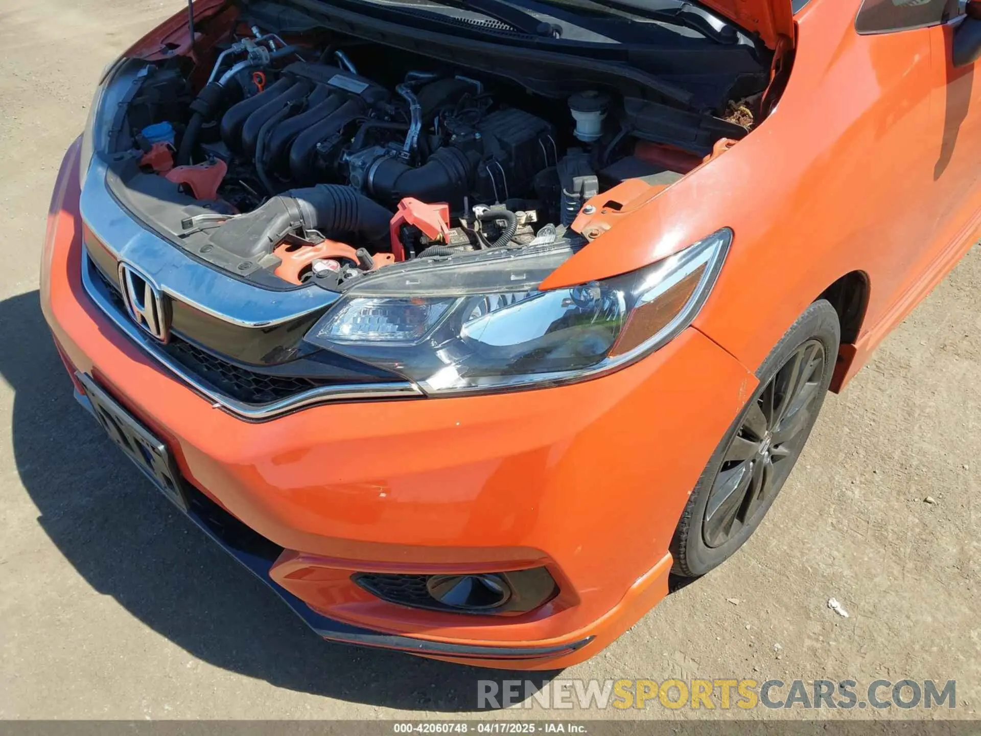 6 Photograph of a damaged car 3HGGK5H64LM721598 HONDA FIT 2020