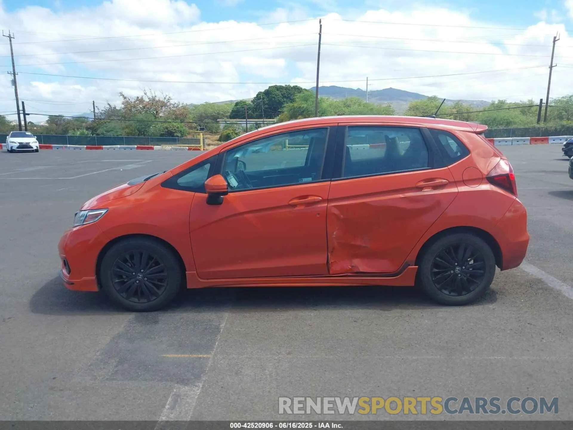 14 Photograph of a damaged car 3HGGK5H66LM715124 HONDA FIT 2020