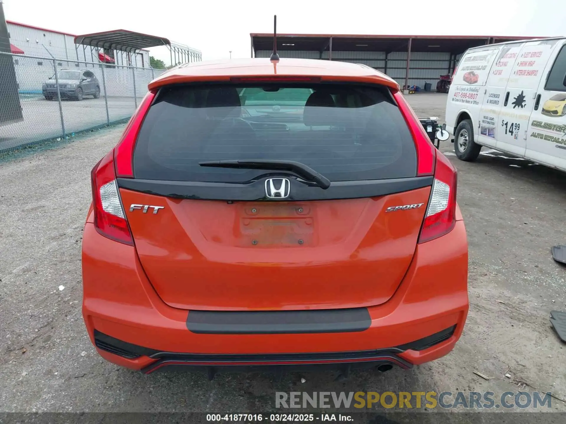 17 Фотография поврежденного автомобиля 3HGGK5H68LM726836 HONDA FIT 2020