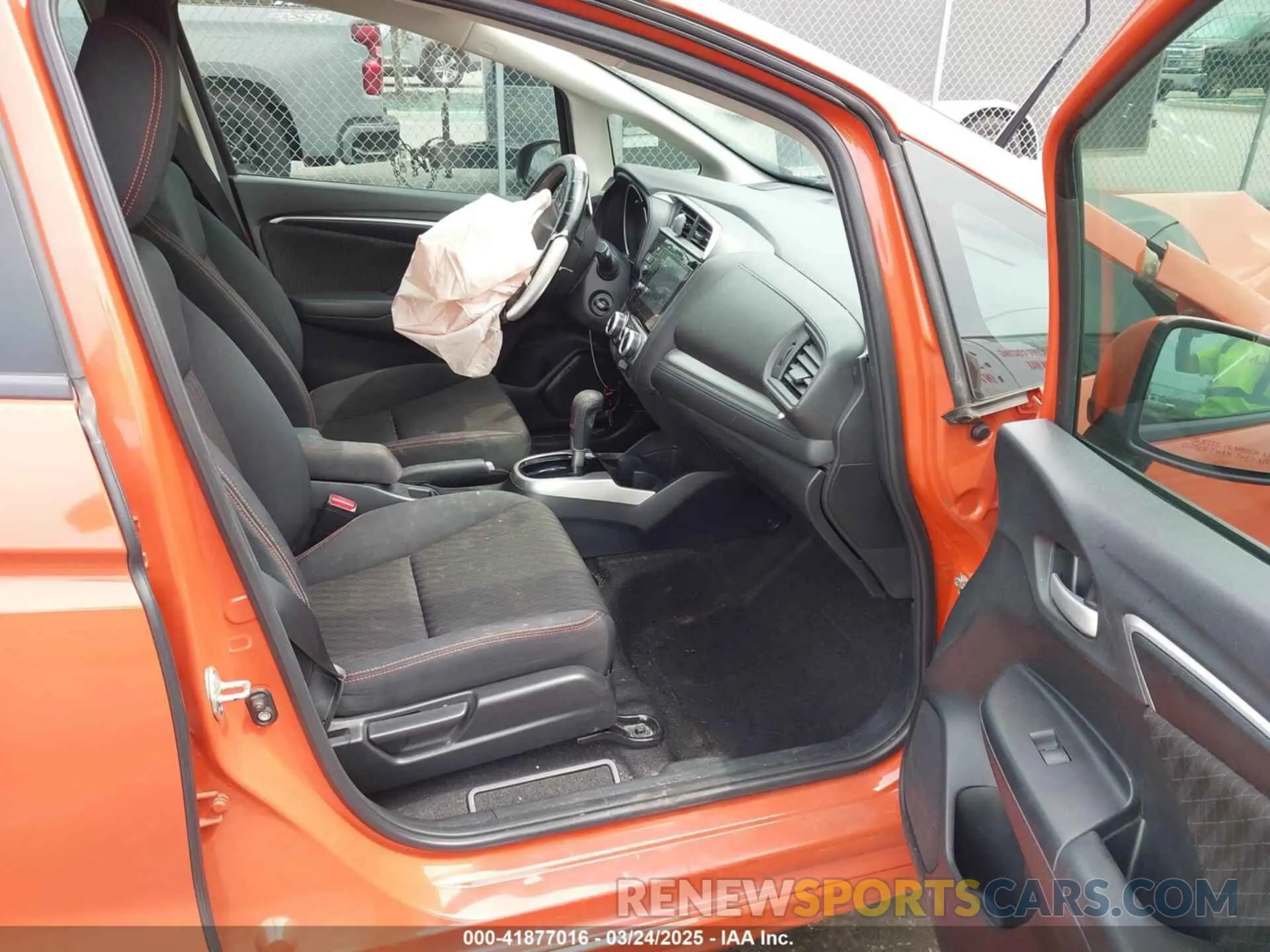 5 Фотография поврежденного автомобиля 3HGGK5H68LM726836 HONDA FIT 2020