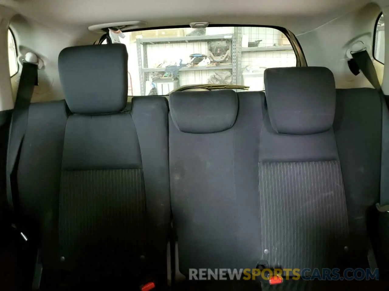 10 Photograph of a damaged car 3HGGK5H80LM729716 HONDA FIT 2020