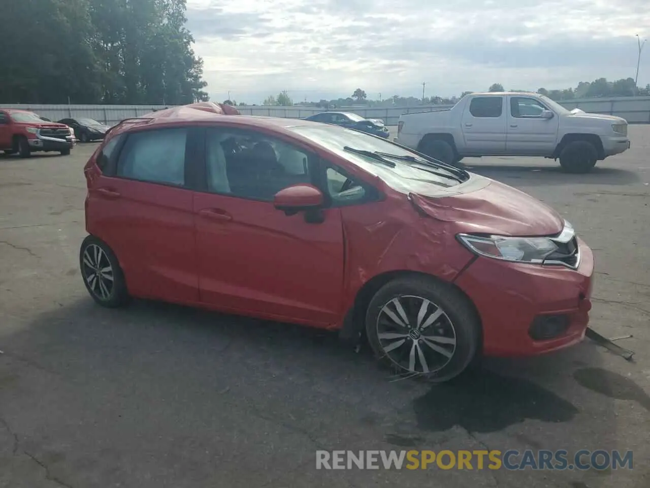 4 Photograph of a damaged car 3HGGK5H82LM728728 HONDA FIT 2020