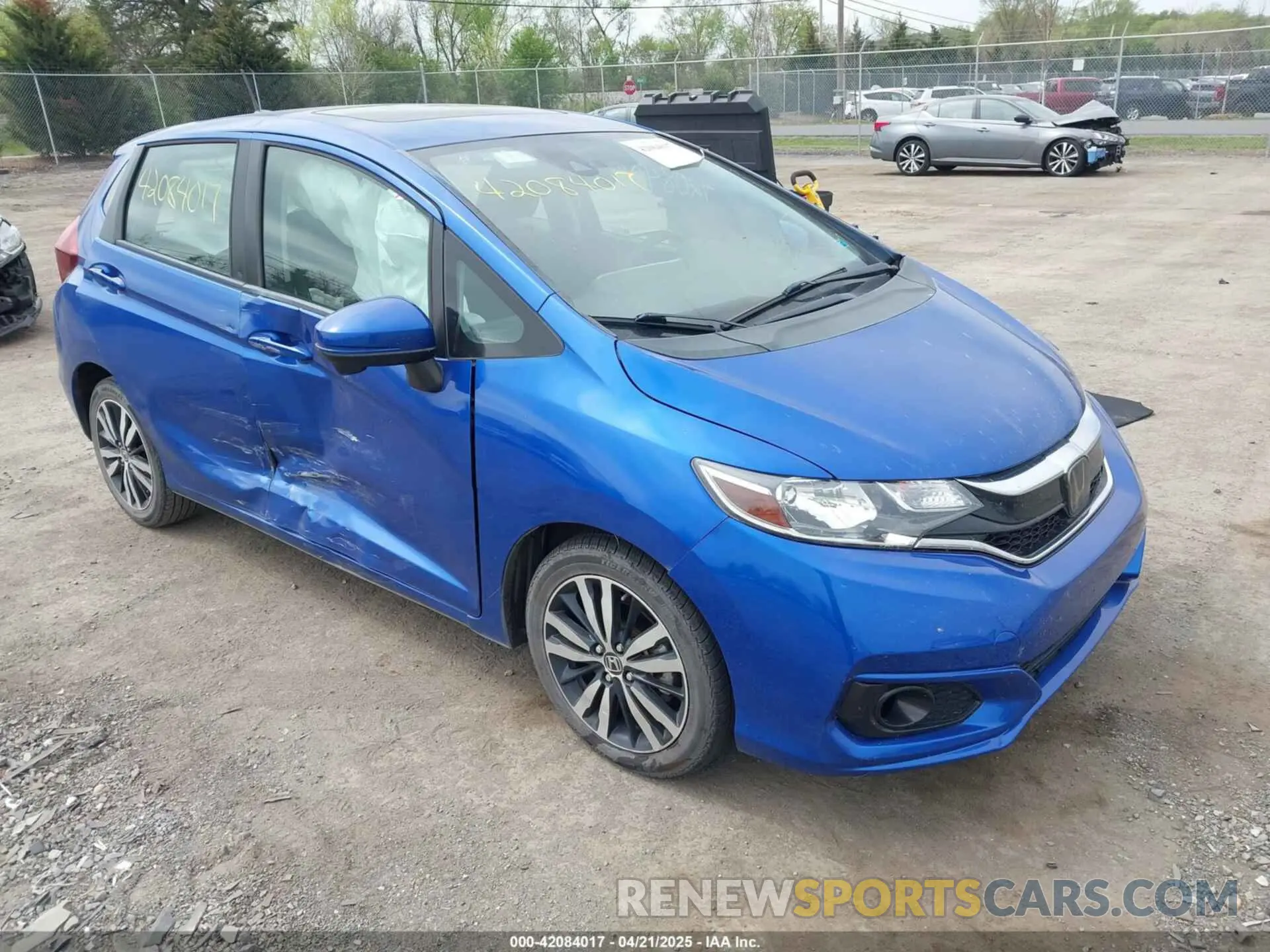 1 Фотография поврежденного автомобиля 3HGGK5H83LM730973 HONDA FIT 2020