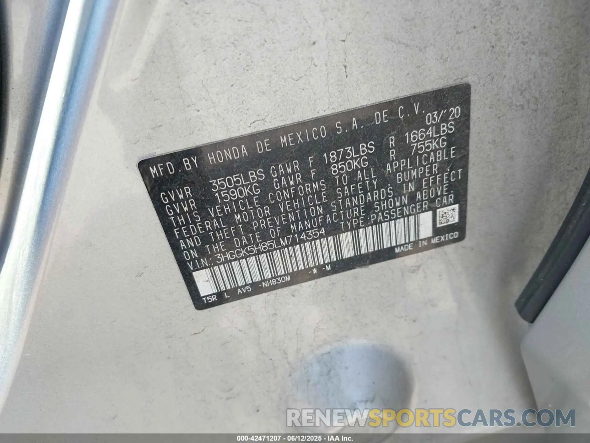 9 Photograph of a damaged car 3HGGK5H85LM714354 HONDA FIT 2020