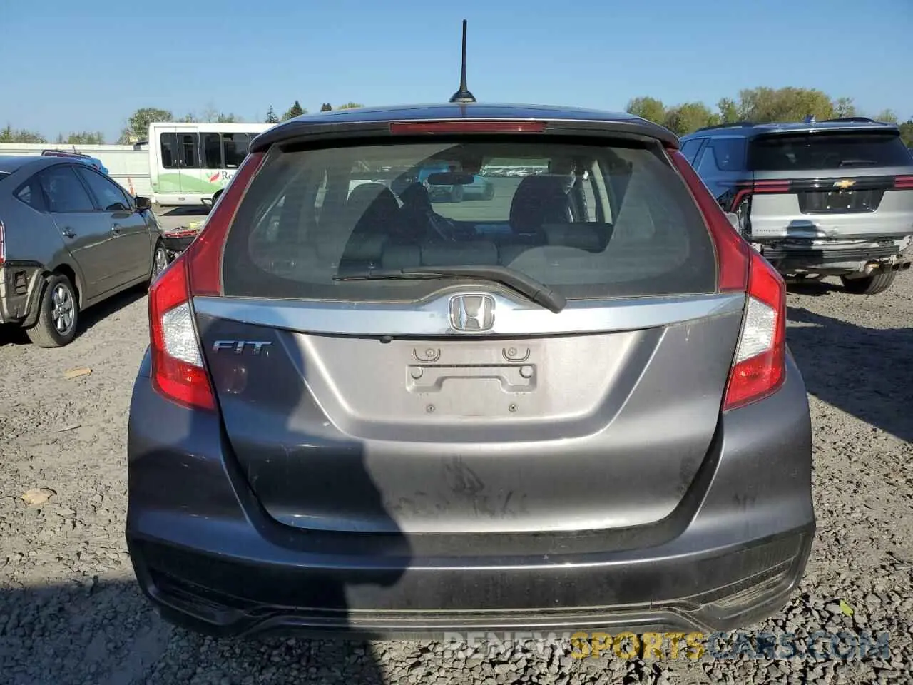 6 Photograph of a damaged car 3HGGK5H87LM707311 HONDA FIT 2020