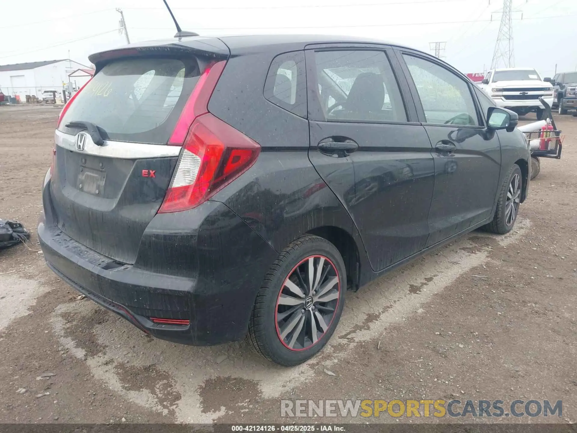 4 Photograph of a damaged car 3HGGK5H88LM716504 HONDA FIT 2020
