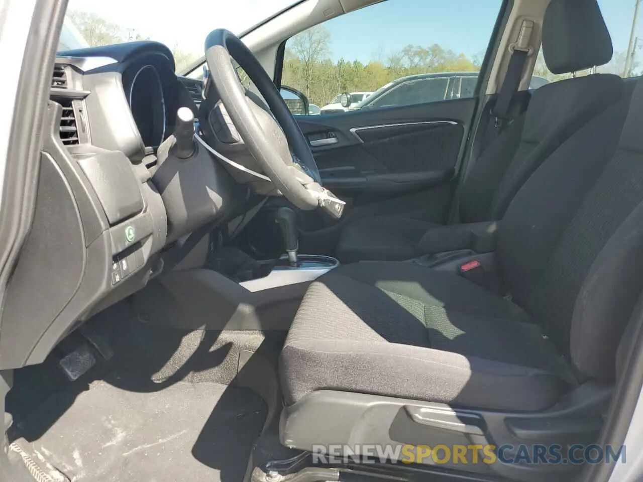 7 Photograph of a damaged car 3HGGK5H88LM730368 HONDA FIT 2020