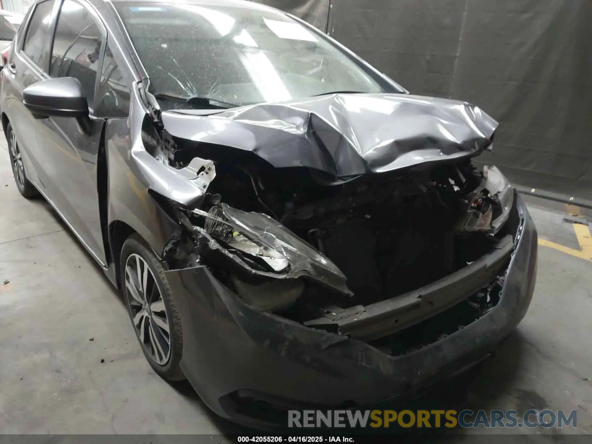 6 Photograph of a damaged car 3HGGK5H89LM707262 HONDA FIT 2020