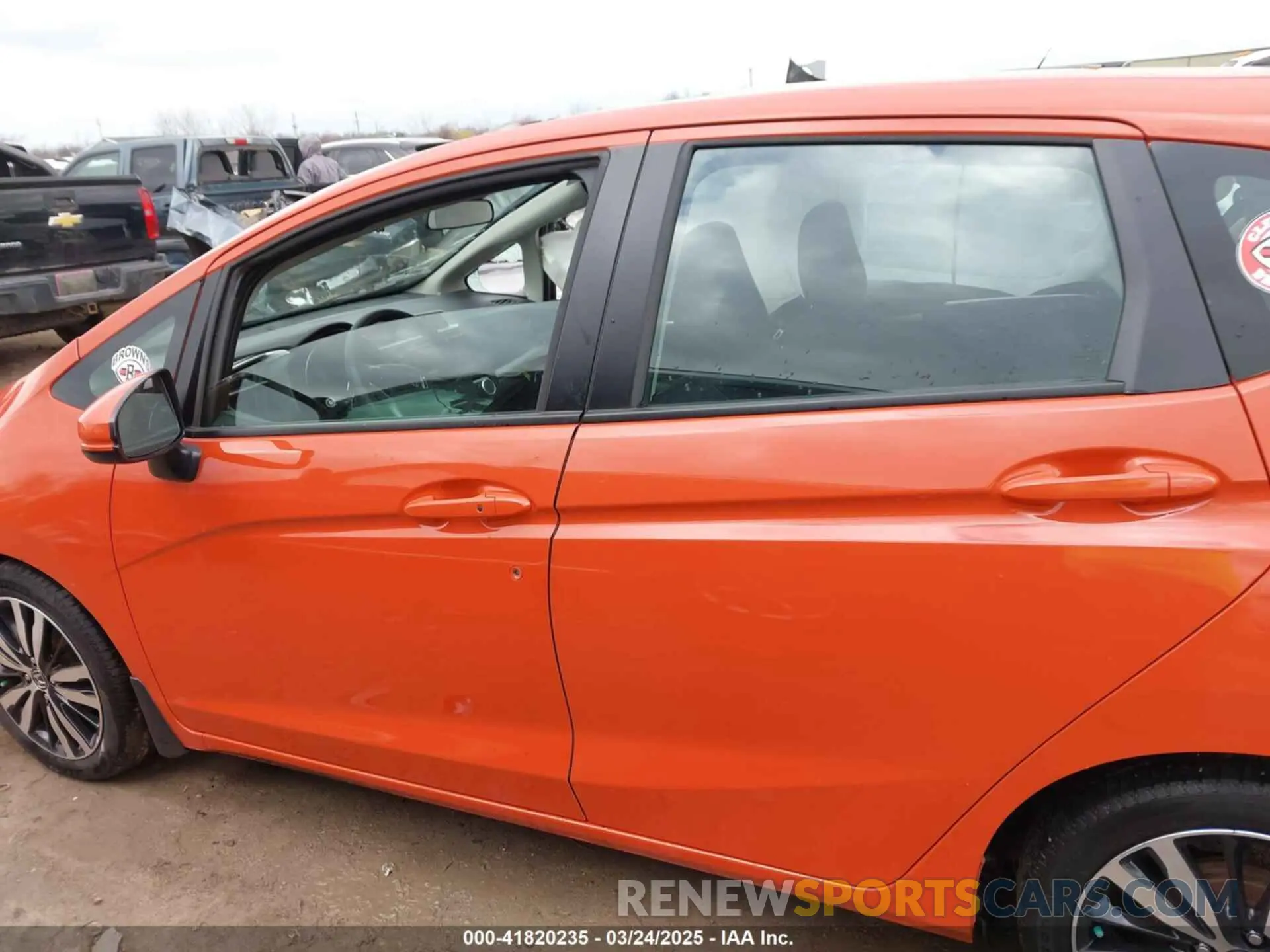 15 Фотография поврежденного автомобиля 3HGGK5H8XLM709232 HONDA FIT 2020