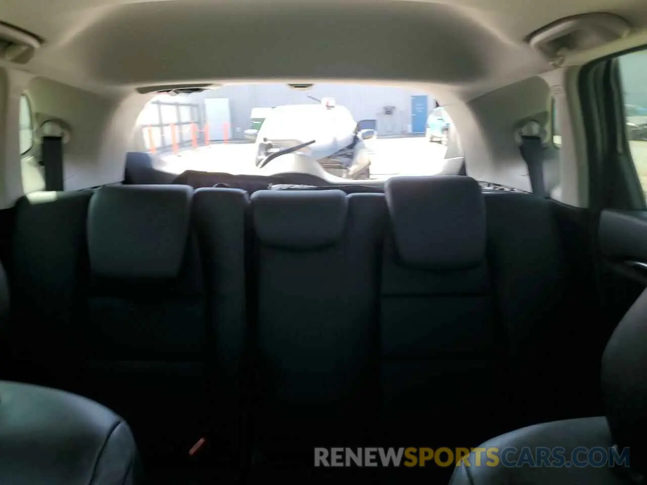 10 Photograph of a damaged car 3HGGK5H93LM709355 HONDA FIT 2020