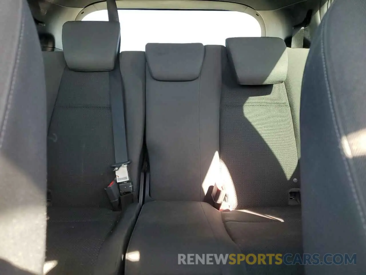 10 Photograph of a damaged car 3CZRU5H11KG701290 HONDA HR-V 2019