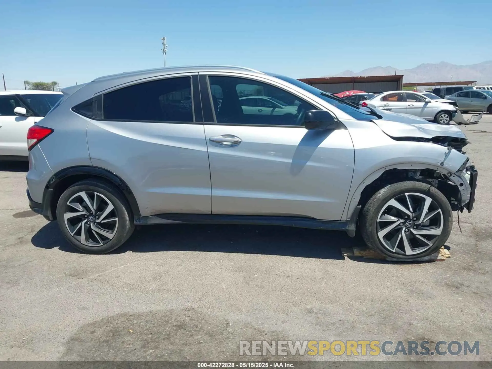 13 Фотография поврежденного автомобиля 3CZRU5H12KG706059 HONDA HR-V 2019