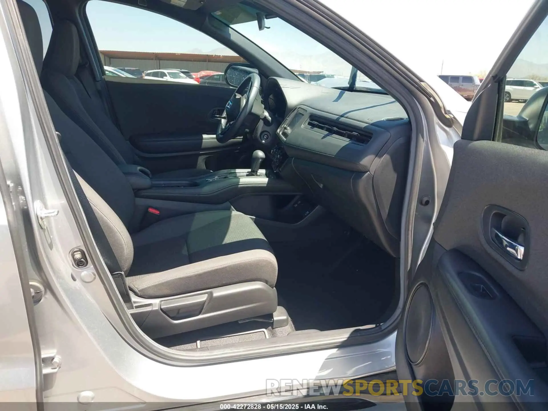 5 Фотография поврежденного автомобиля 3CZRU5H12KG706059 HONDA HR-V 2019