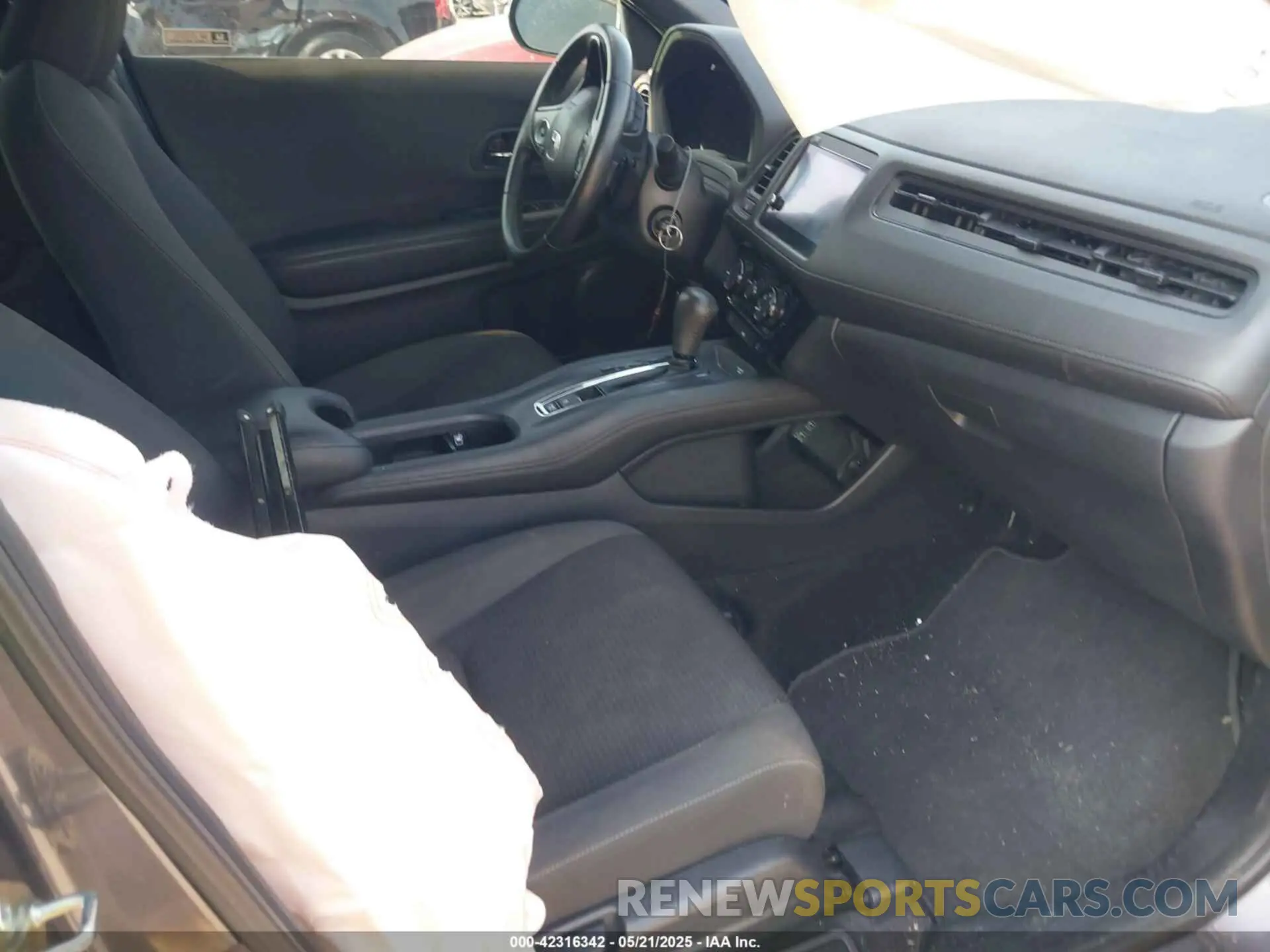 5 Фотография поврежденного автомобиля 3CZRU5H15KG705987 HONDA HR-V 2019