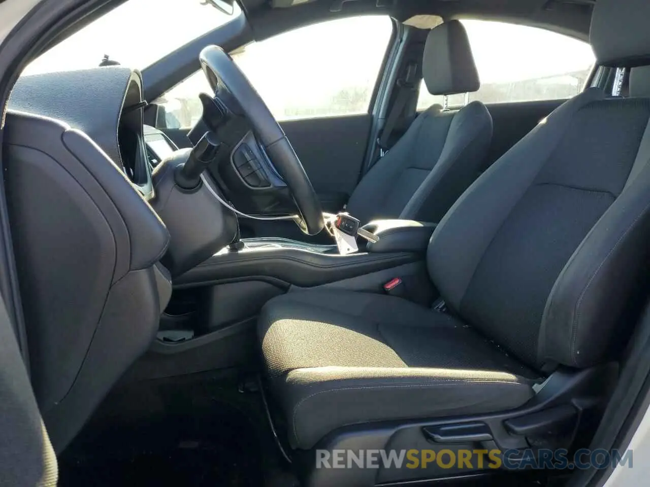 7 Photograph of a damaged car 3CZRU5H15KM730258 HONDA HR-V 2019