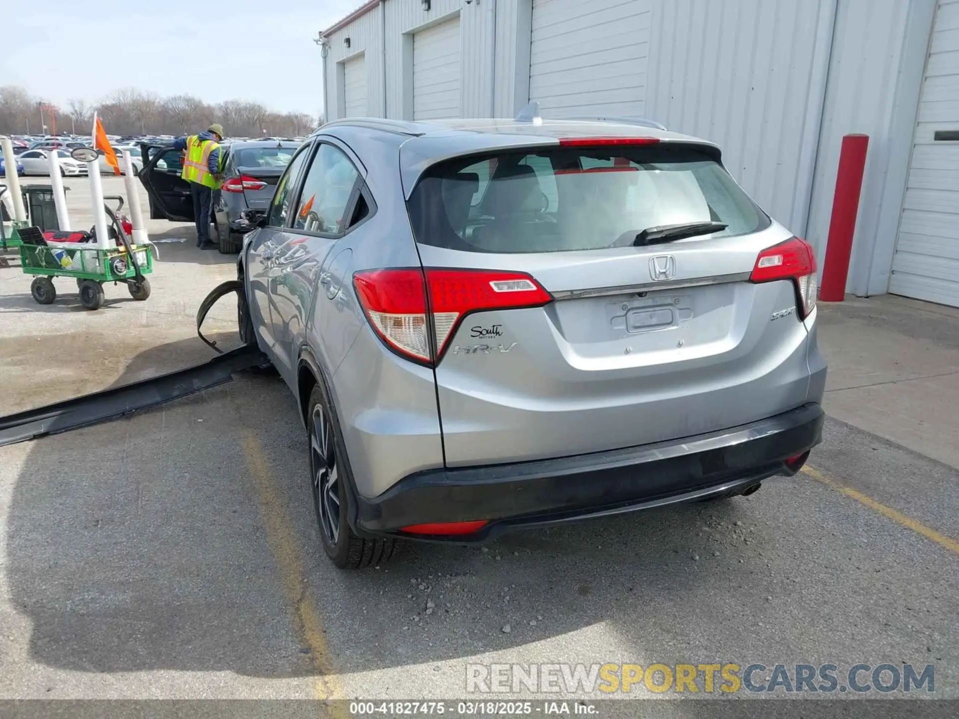 3 Фотография поврежденного автомобиля 3CZRU5H18KM730481 HONDA HR-V 2019