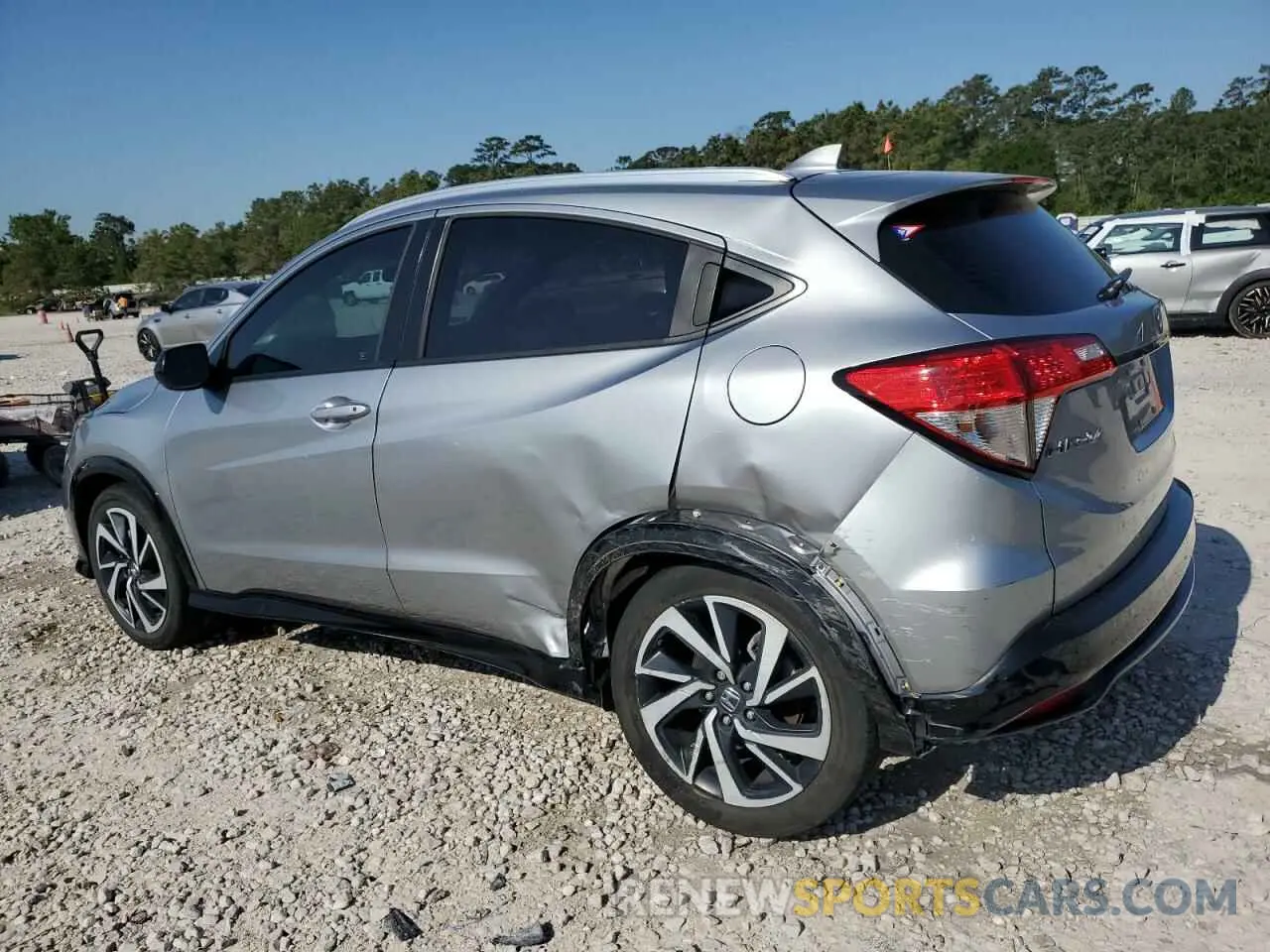 2 Photograph of a damaged car 3CZRU5H19KG702414 HONDA HR-V 2019