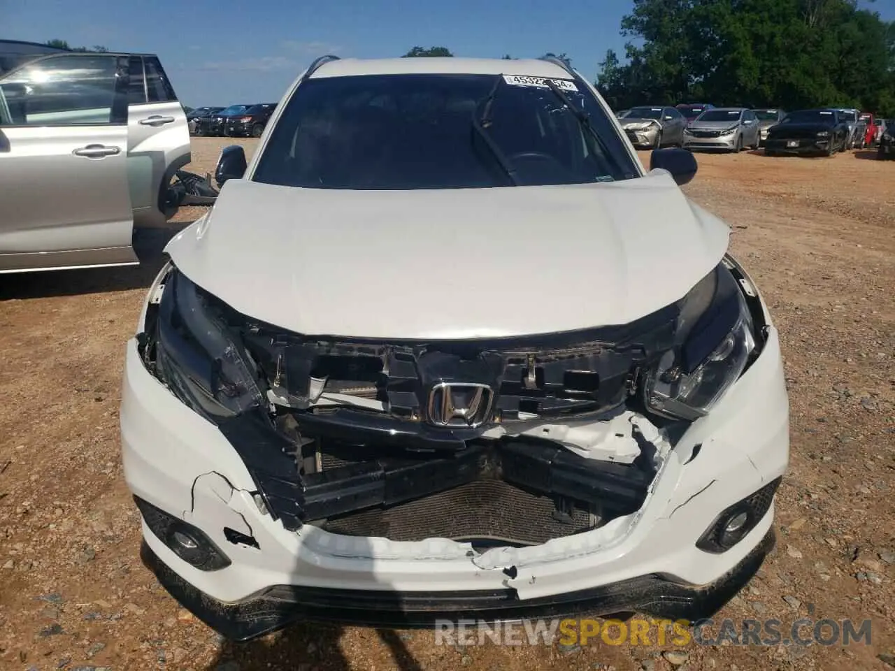 5 Photograph of a damaged car 3CZRU5H19KM702043 HONDA HR-V 2019