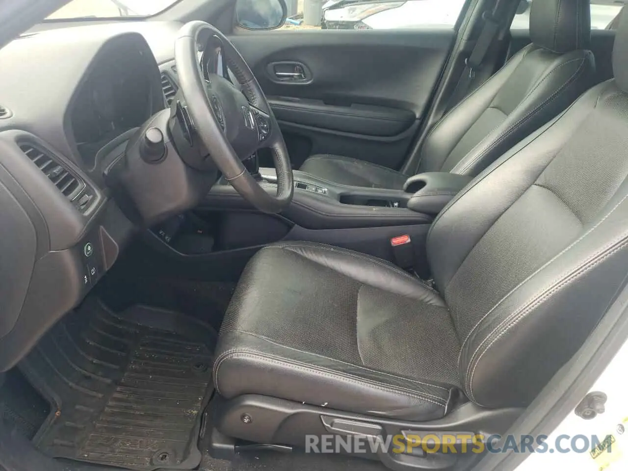 7 Photograph of a damaged car 3CZRU5H19KM702043 HONDA HR-V 2019