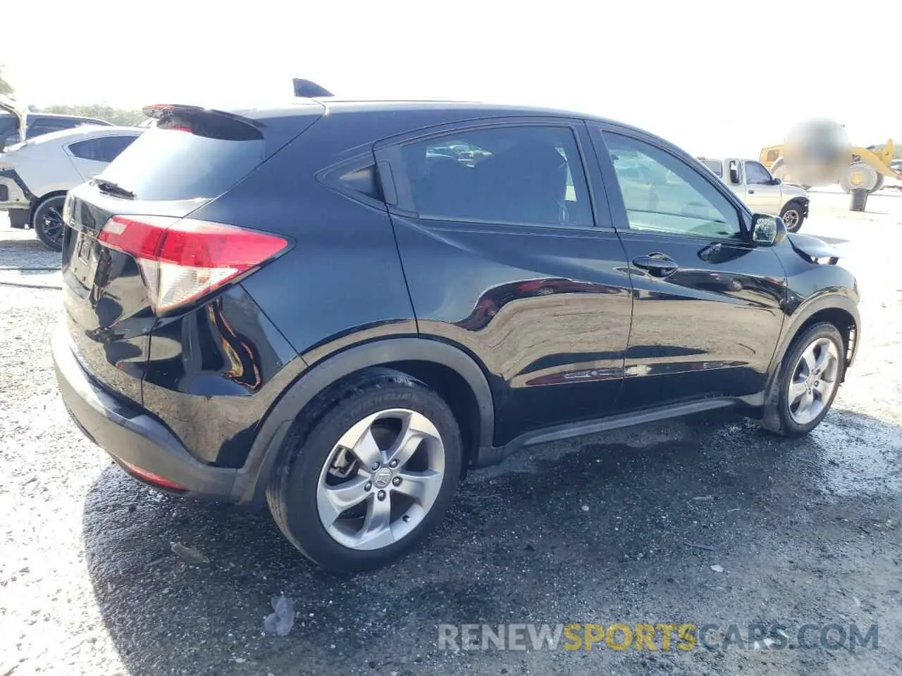 3 Photograph of a damaged car 3CZRU5H32KG713966 HONDA HR-V 2019