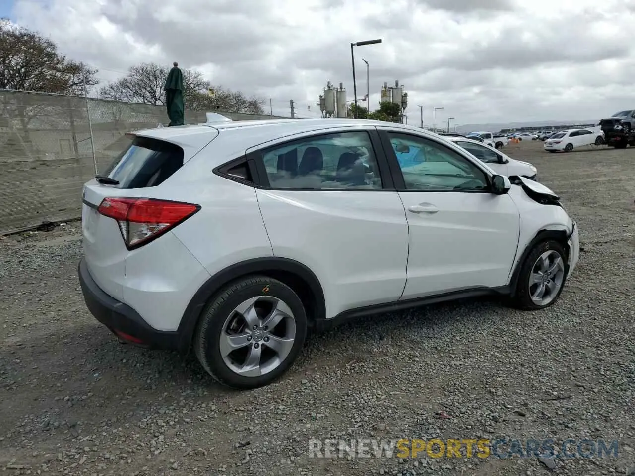 3 Photograph of a damaged car 3CZRU5H32KM707473 HONDA HR-V 2019