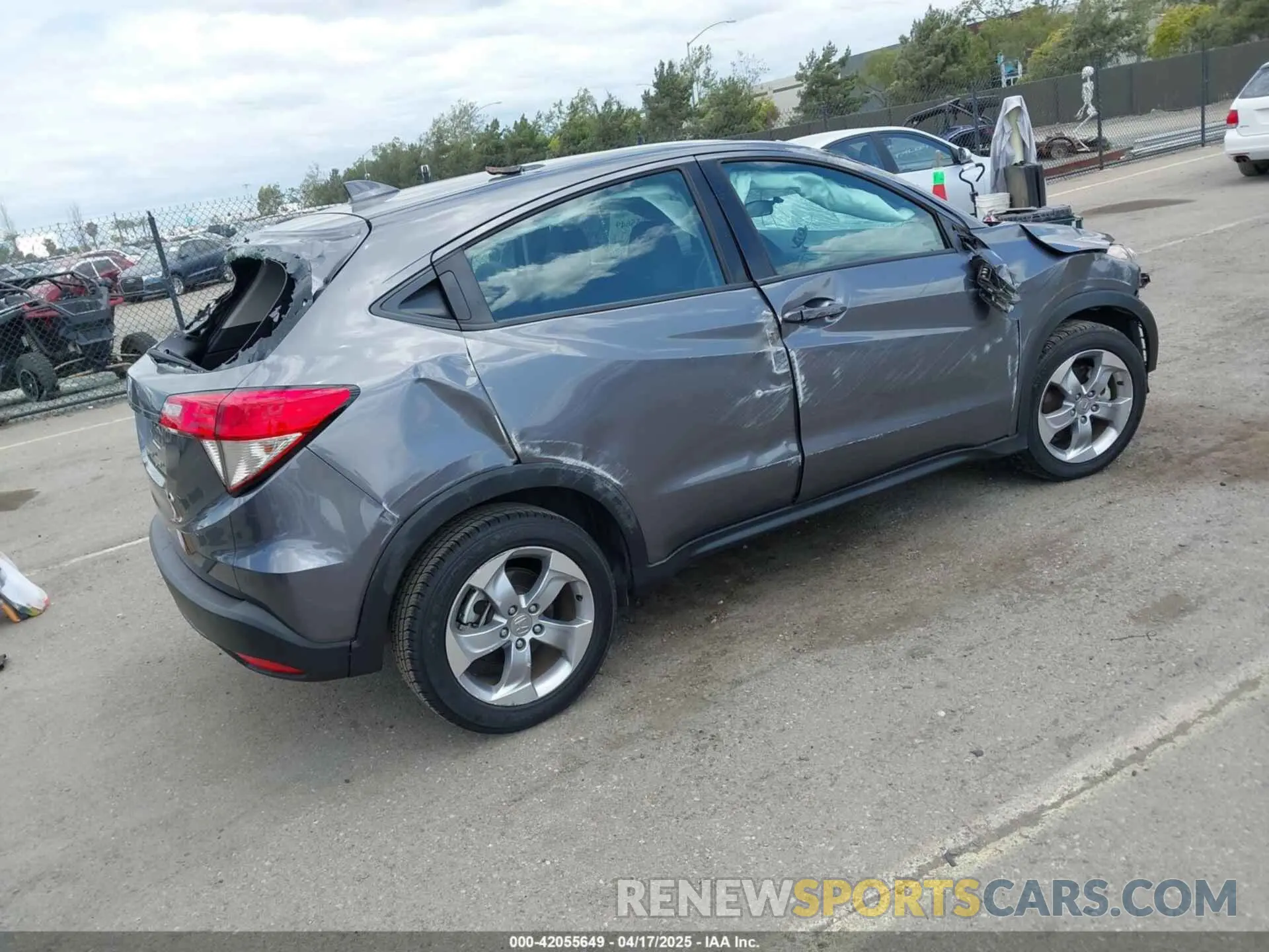 4 Фотография поврежденного автомобиля 3CZRU5H33KG714592 HONDA HR-V 2019
