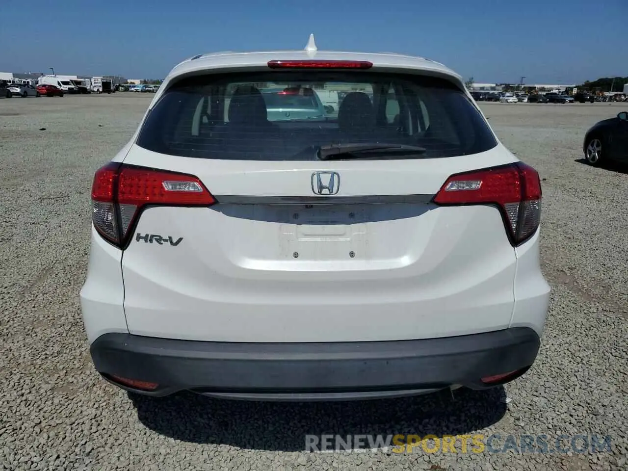 6 Photograph of a damaged car 3CZRU5H33KM702122 HONDA HR-V 2019
