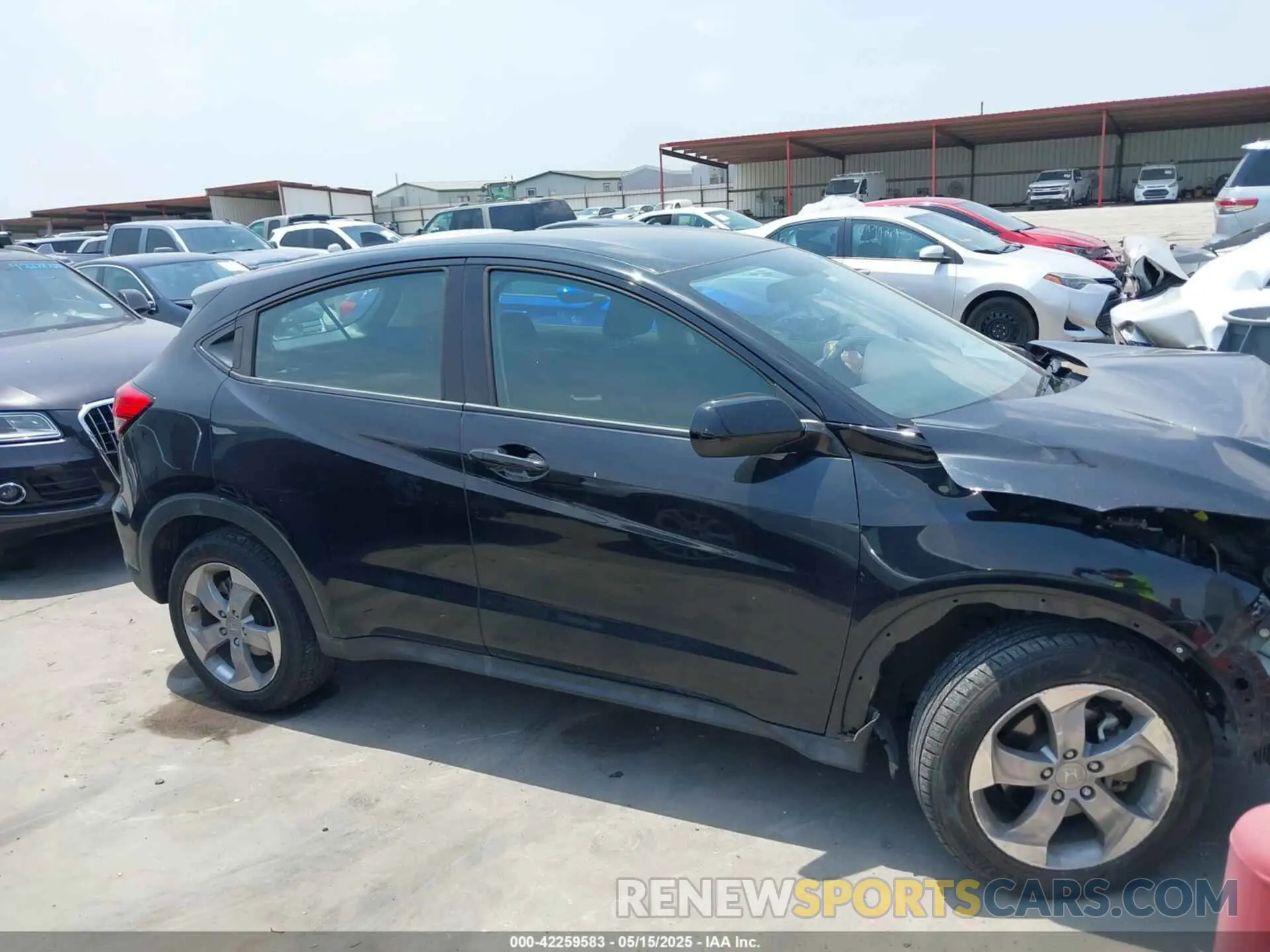 14 Photograph of a damaged car 3CZRU5H34KG713872 HONDA HR-V 2019