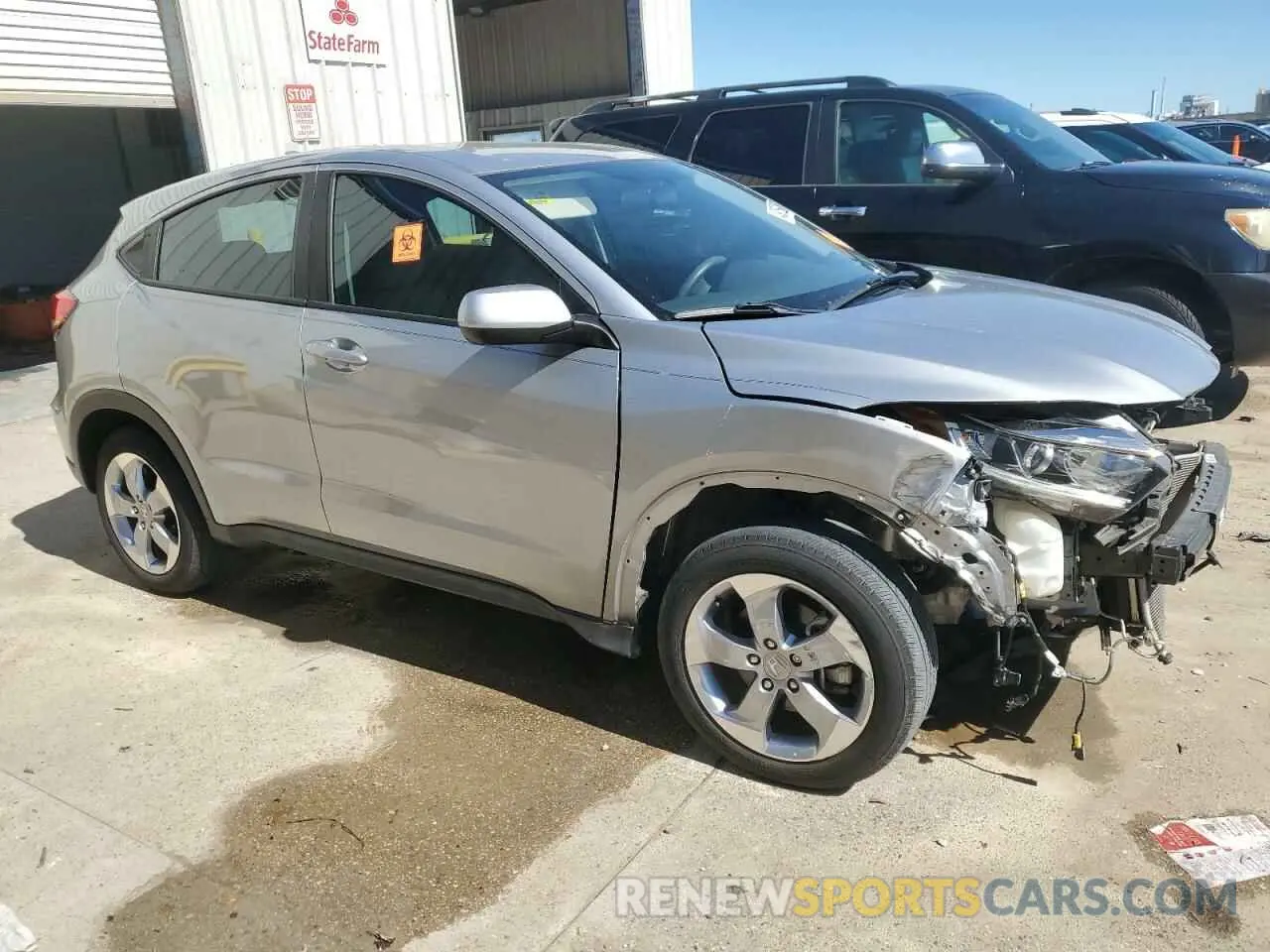 4 Photograph of a damaged car 3CZRU5H38KG705872 HONDA HR-V 2019