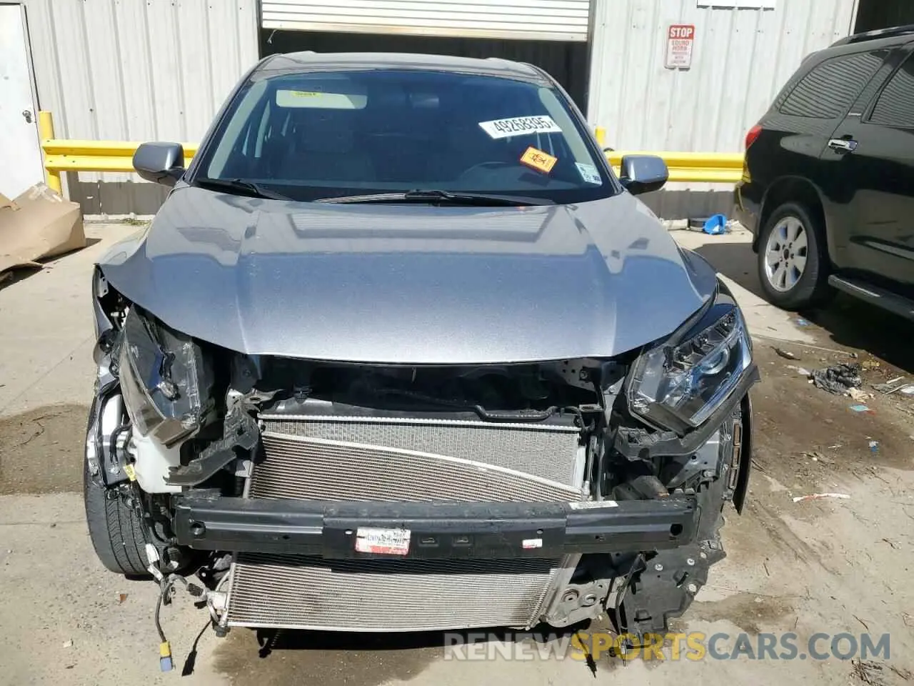 5 Photograph of a damaged car 3CZRU5H38KG705872 HONDA HR-V 2019