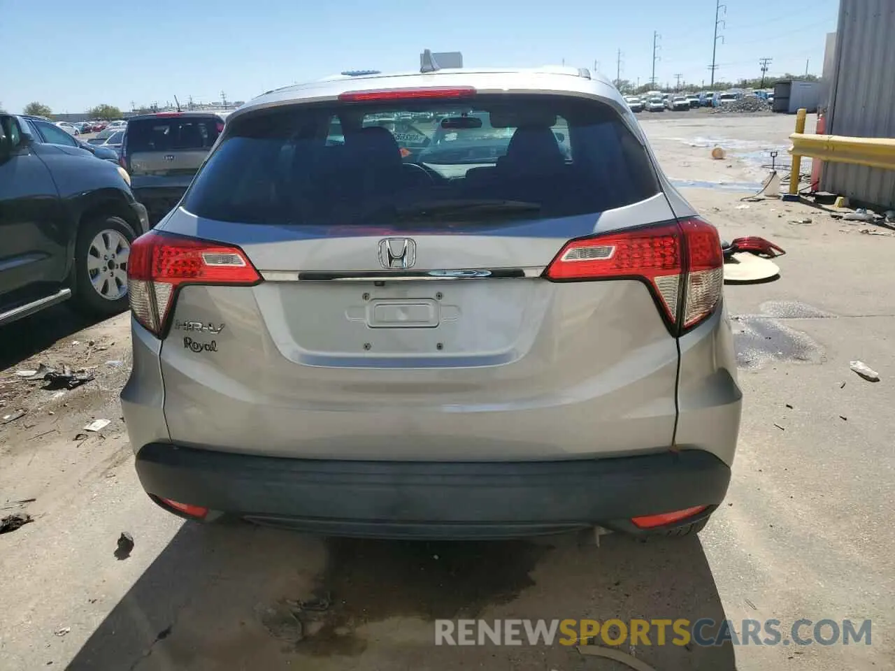 6 Photograph of a damaged car 3CZRU5H38KG705872 HONDA HR-V 2019