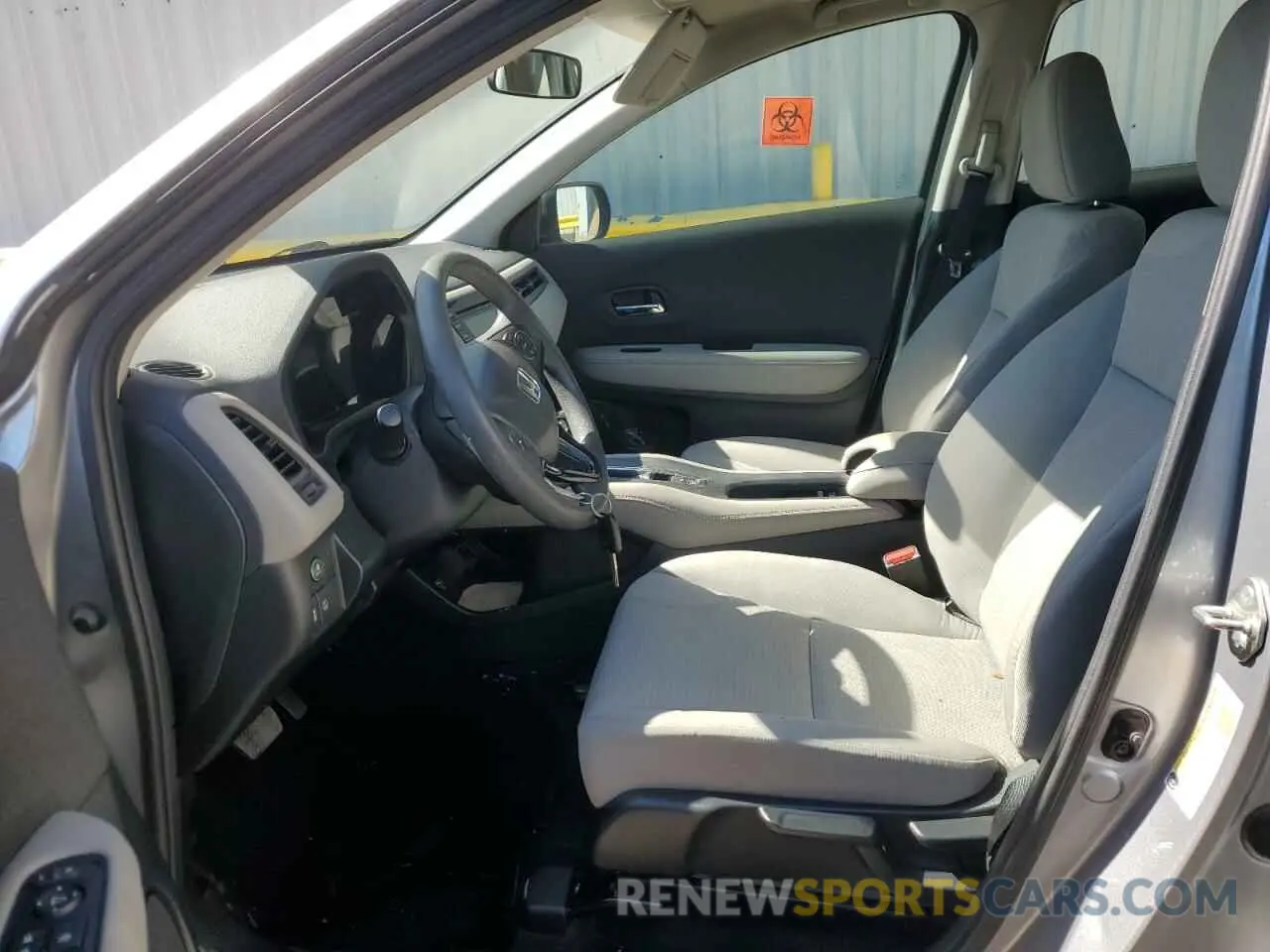 7 Photograph of a damaged car 3CZRU5H38KG705872 HONDA HR-V 2019